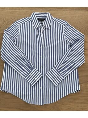 Banana Republic Women’s Striped Blouse. Petite XS. NWT.